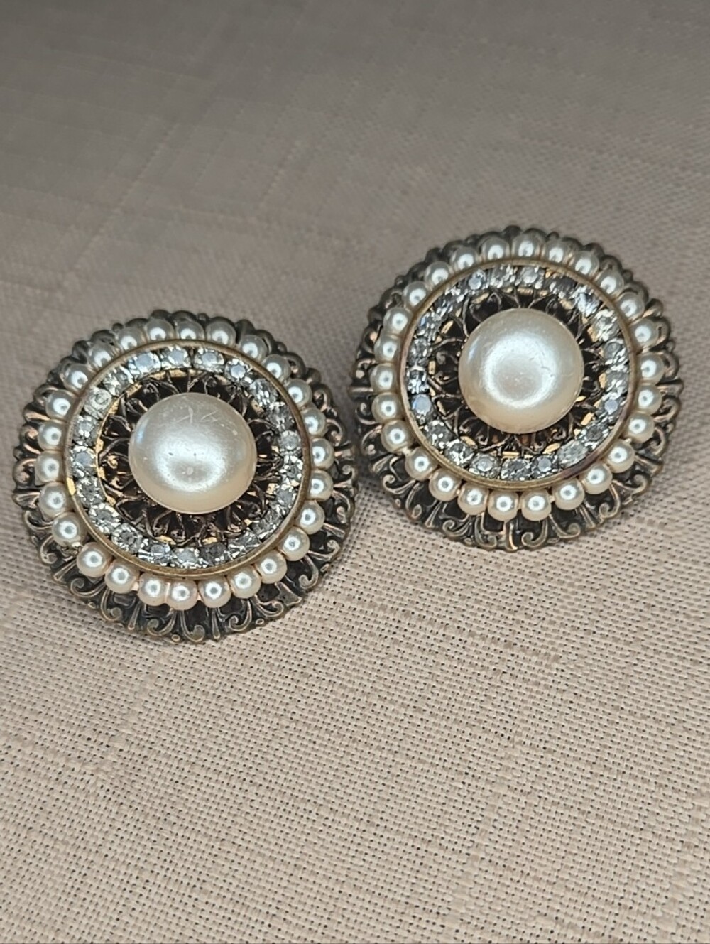 Vintage Pearl and Rhinestone Round Earrings - Unbranded